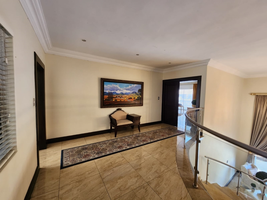 6 Bedroom Property for Sale in Helderwyk Gauteng