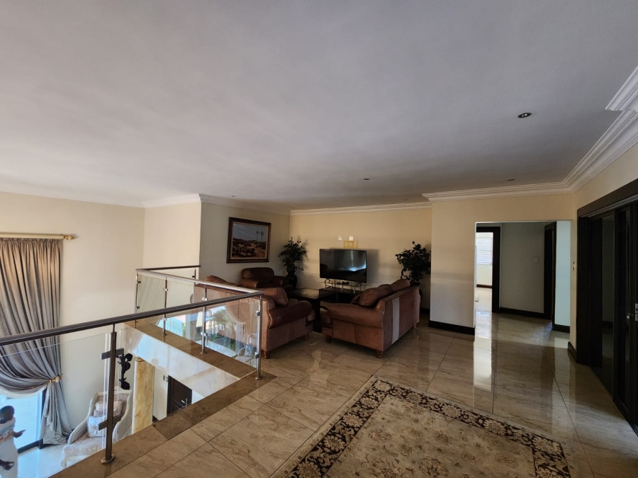 6 Bedroom Property for Sale in Helderwyk Gauteng