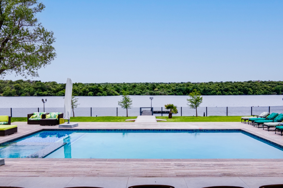 6 Bedroom Property for Sale in Marlbank Gauteng