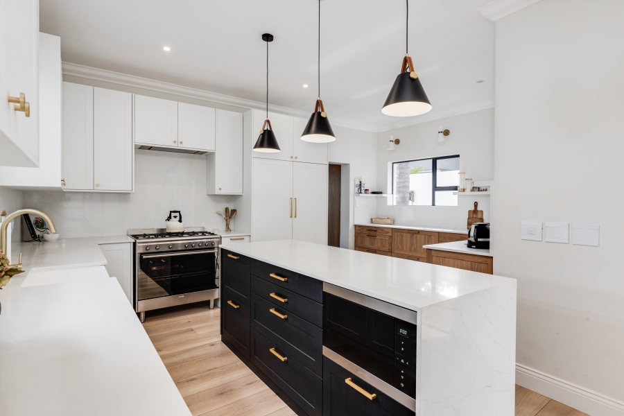 4 Bedroom Property for Sale in Midstream Estate Gauteng