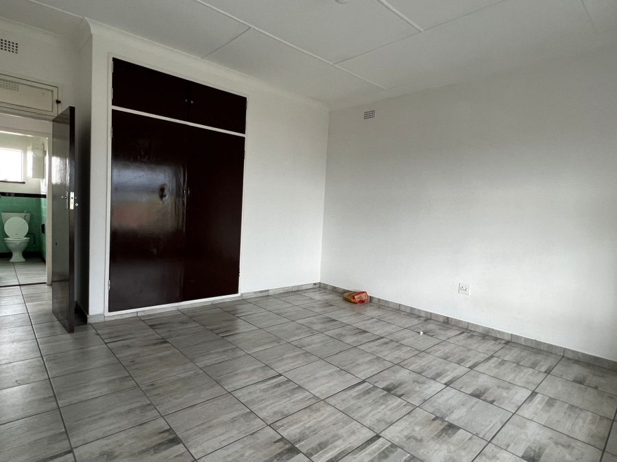 9 Bedroom Property for Sale in Rosettenville Gauteng