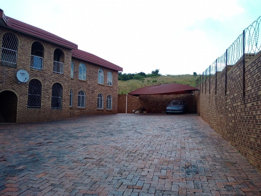 12 Bedroom Property for Sale in Laudium Ext 1 Gauteng