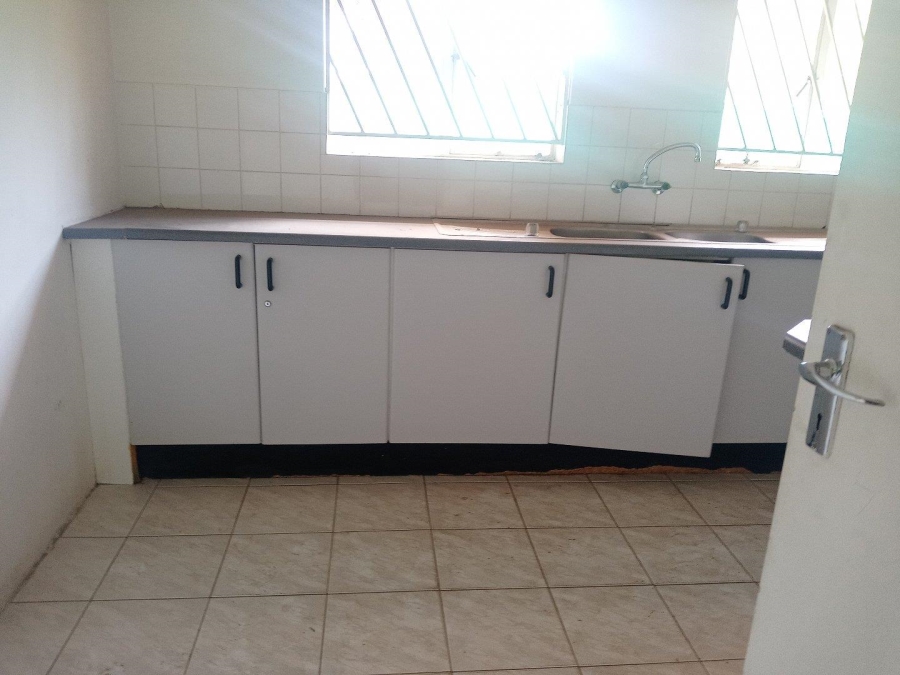 12 Bedroom Property for Sale in Laudium Ext 1 Gauteng