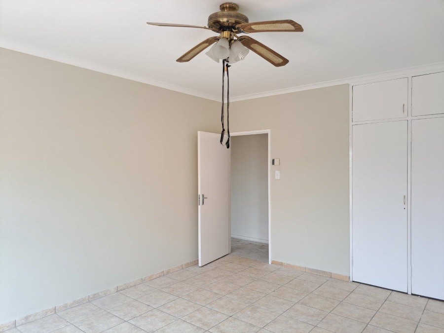 12 Bedroom Property for Sale in Laudium Ext 1 Gauteng