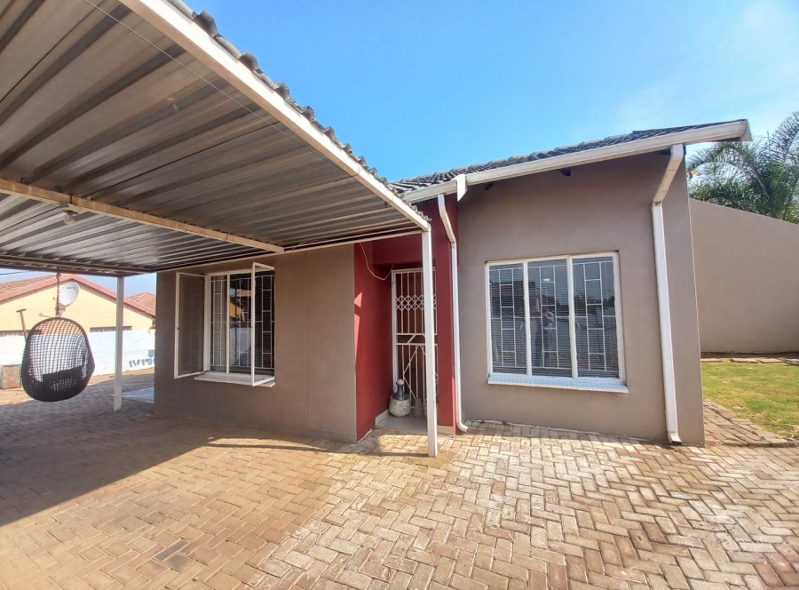 2 Bedroom Property for Sale in Elandspoort Gauteng