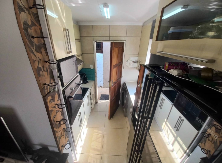 2 Bedroom Property for Sale in Elandspoort Gauteng