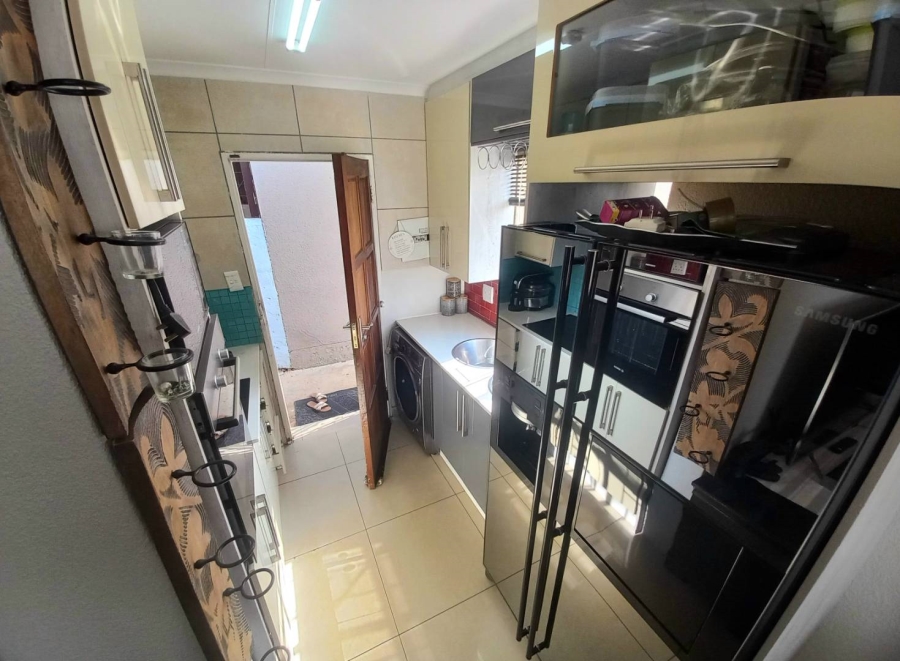 2 Bedroom Property for Sale in Elandspoort Gauteng