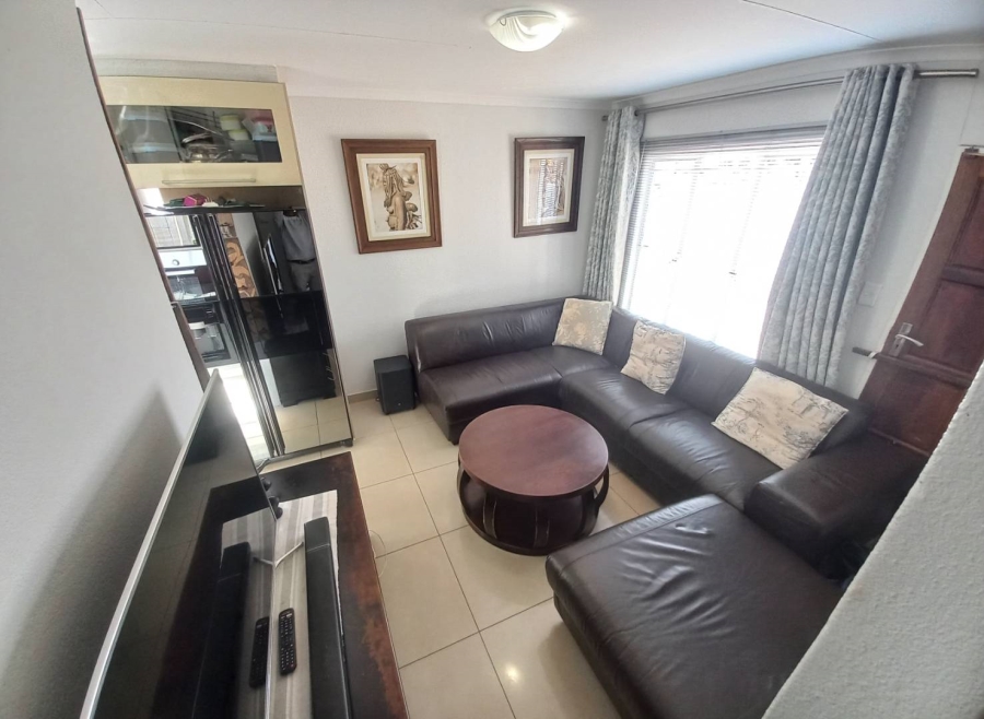 2 Bedroom Property for Sale in Elandspoort Gauteng