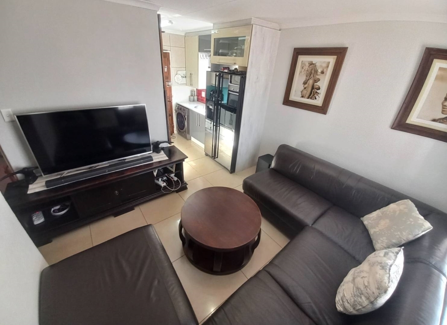 2 Bedroom Property for Sale in Elandspoort Gauteng