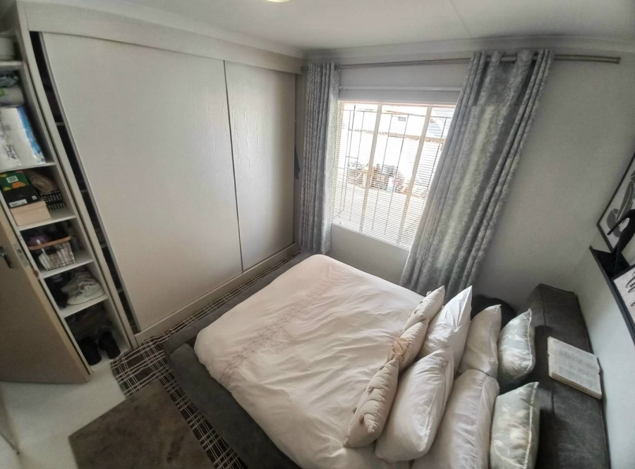 2 Bedroom Property for Sale in Elandspoort Gauteng
