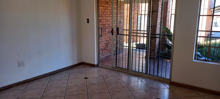 2 Bedroom Property for Sale in South Crest Gauteng