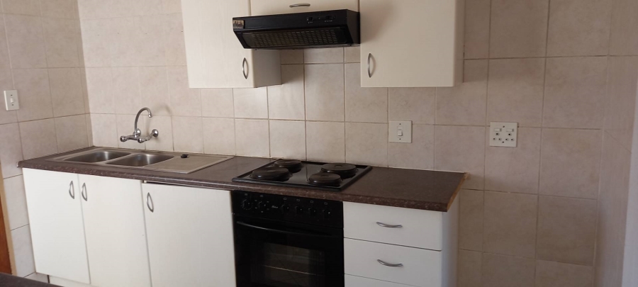 2 Bedroom Property for Sale in South Crest Gauteng