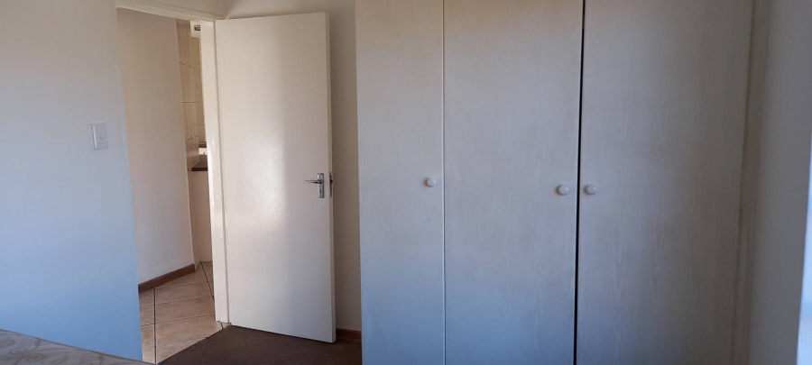2 Bedroom Property for Sale in South Crest Gauteng