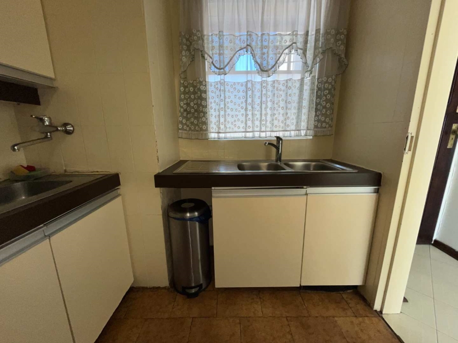 2 Bedroom Property for Sale in Parktown Gauteng