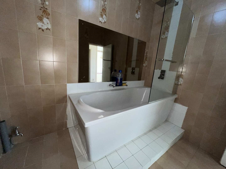 2 Bedroom Property for Sale in Parktown Gauteng