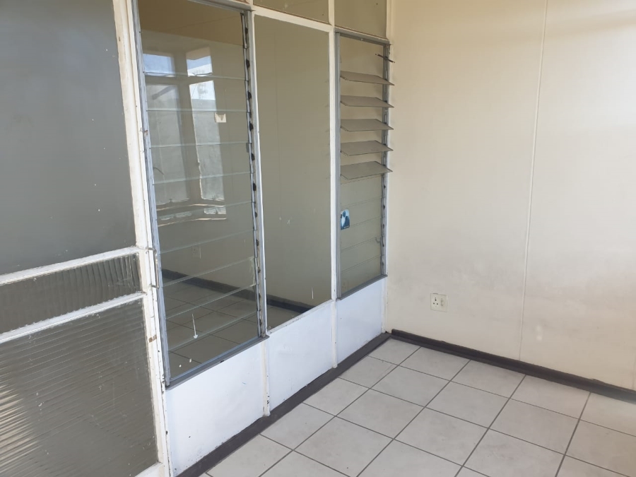 1 Bedroom Property for Sale in Pretoria Central Gauteng