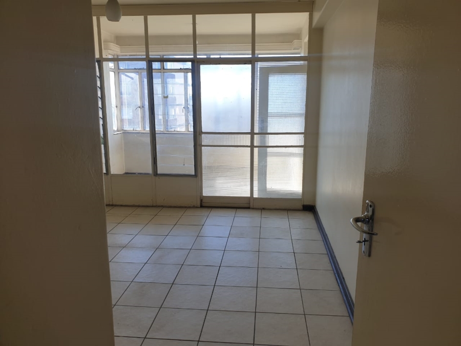 1 Bedroom Property for Sale in Pretoria Central Gauteng