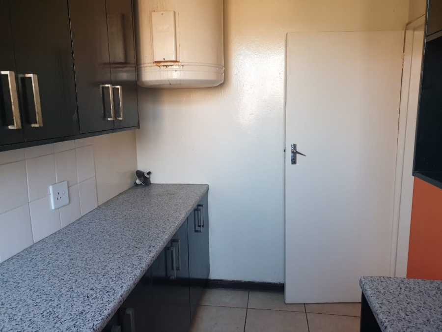1 Bedroom Property for Sale in Pretoria Central Gauteng
