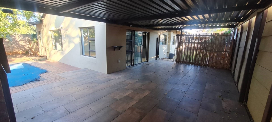 5 Bedroom Property for Sale in Florentia Gauteng