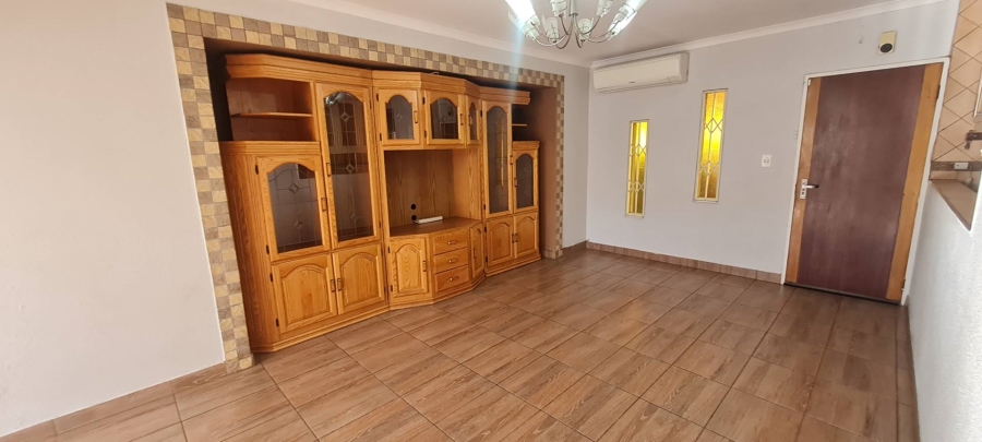 5 Bedroom Property for Sale in Florentia Gauteng