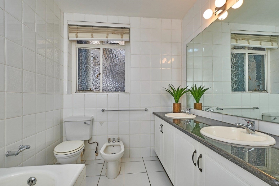 2 Bedroom Property for Sale in Killarney Gauteng