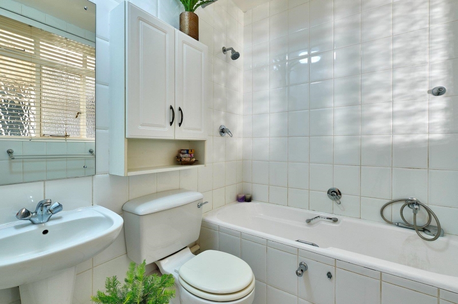 2 Bedroom Property for Sale in Killarney Gauteng