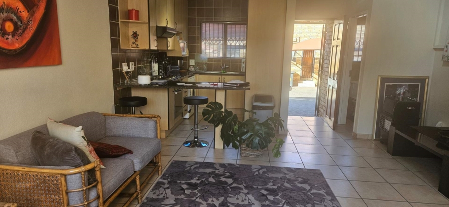 2 Bedroom Property for Sale in General Albertspark Gauteng