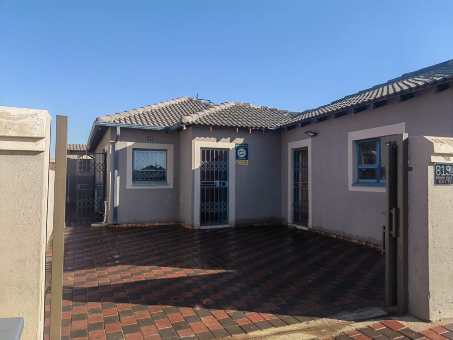 3 Bedroom Property for Sale in Clayville Gauteng