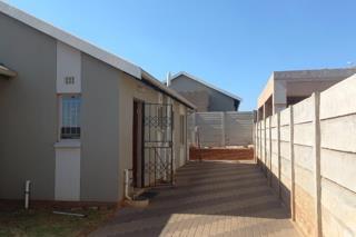 3 Bedroom Property for Sale in Sky City Gauteng