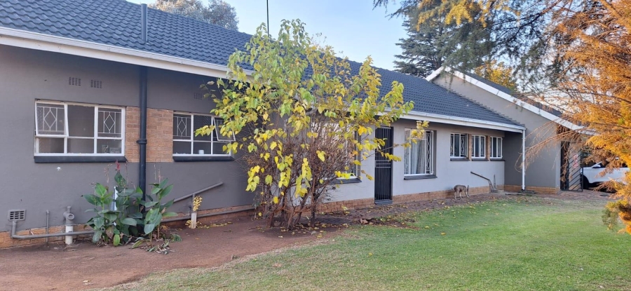 3 Bedroom Property for Sale in Brackenhurst Gauteng