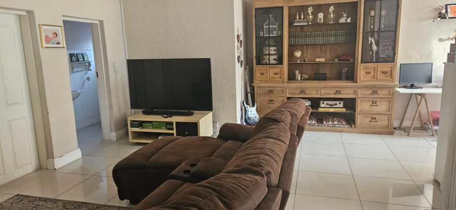 3 Bedroom Property for Sale in Brackenhurst Gauteng