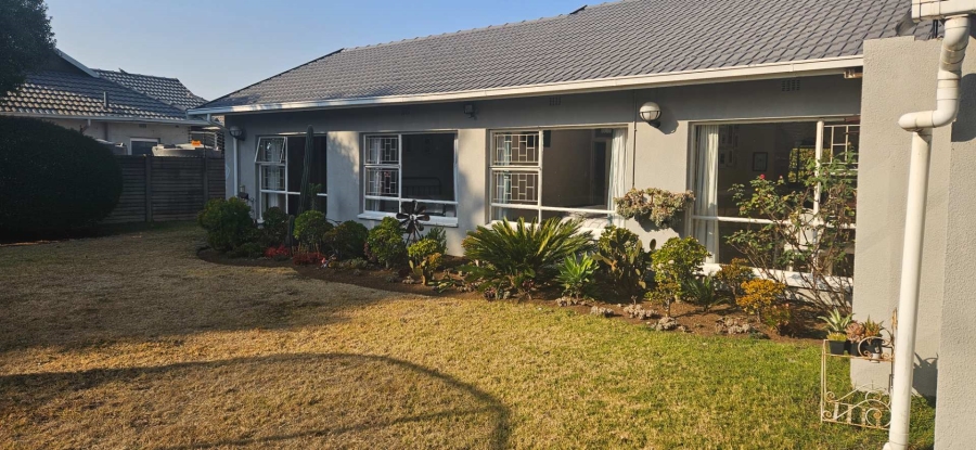 3 Bedroom Property for Sale in Brackenhurst Gauteng