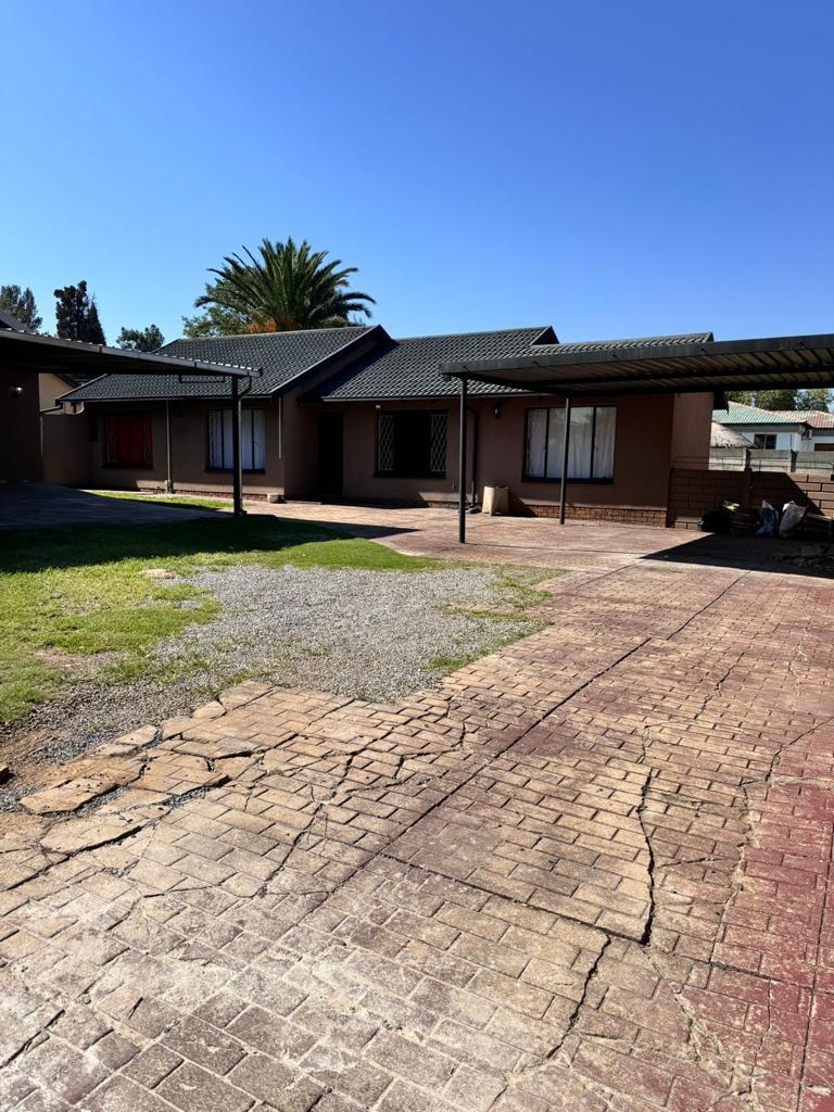 3 Bedroom Property for Sale in Albertsdal Gauteng
