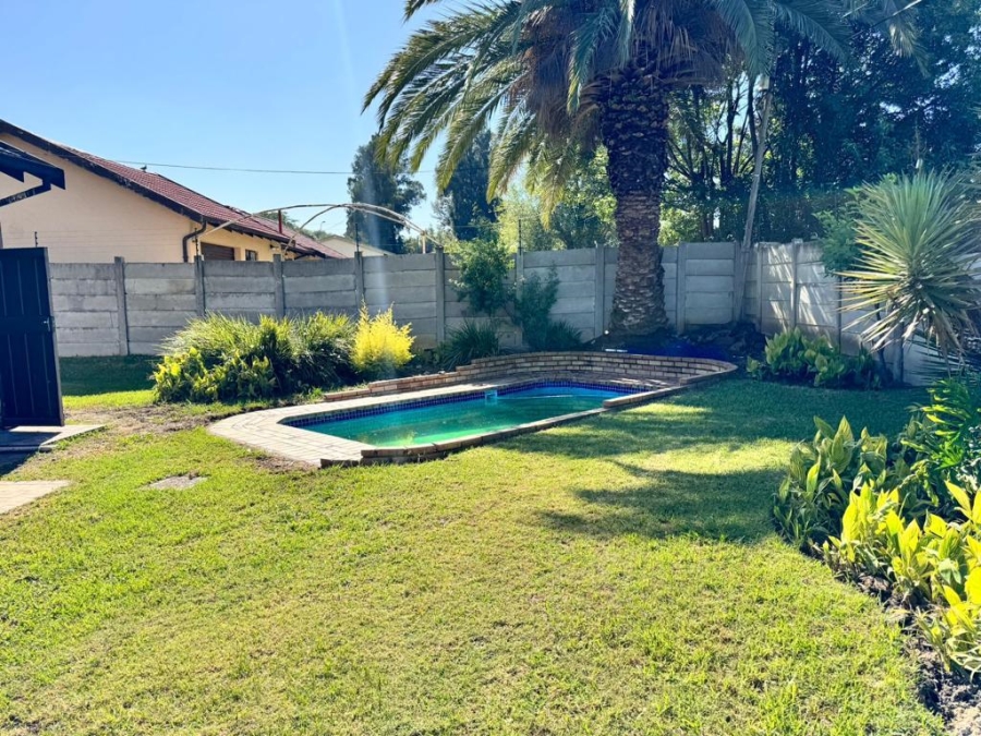 3 Bedroom Property for Sale in Albertsdal Gauteng