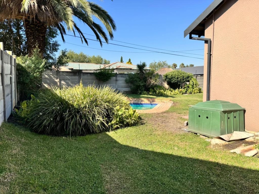 3 Bedroom Property for Sale in Albertsdal Gauteng
