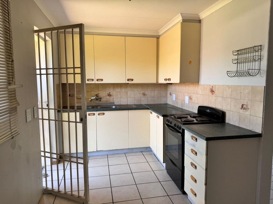 3 Bedroom Property for Sale in Albertsdal Gauteng