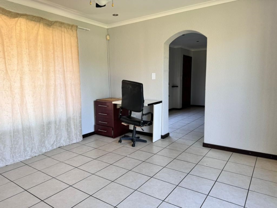 3 Bedroom Property for Sale in Albertsdal Gauteng