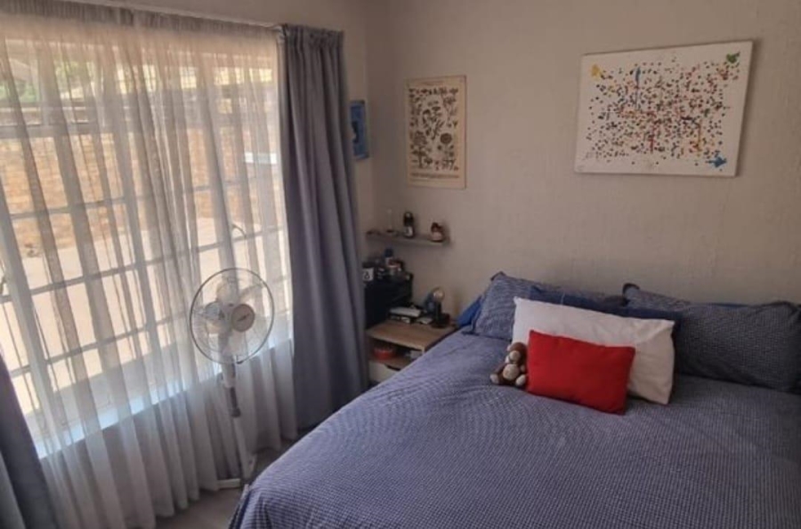 3 Bedroom Property for Sale in New Redruth Gauteng
