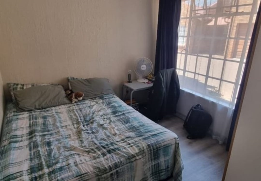 3 Bedroom Property for Sale in New Redruth Gauteng