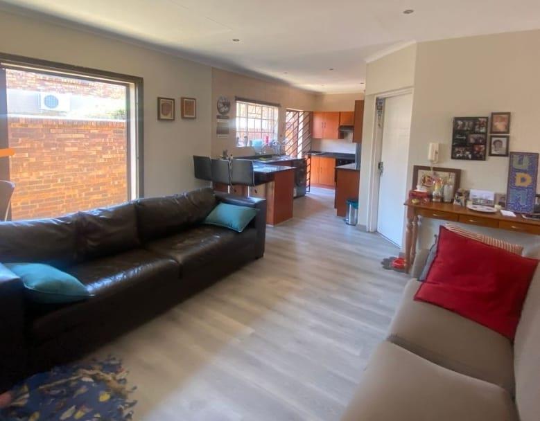 3 Bedroom Property for Sale in New Redruth Gauteng