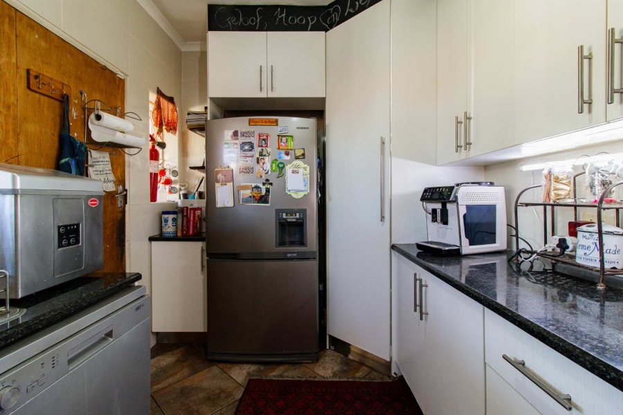 3 Bedroom Property for Sale in Brackendowns Gauteng