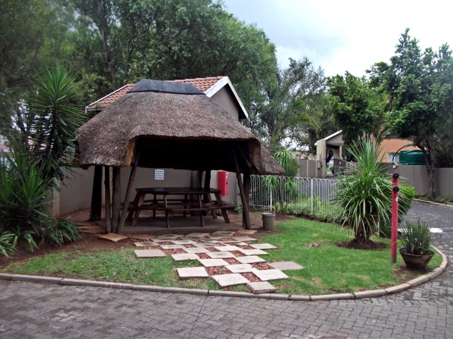 2 Bedroom Property for Sale in Verwoerdpark Gauteng
