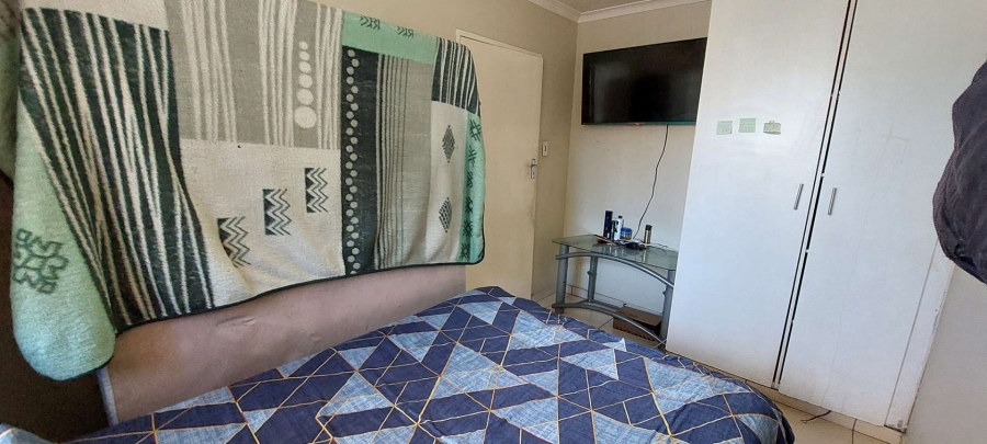 2 Bedroom Property for Sale in Verwoerdpark Gauteng