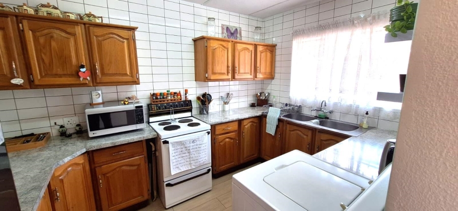 2 Bedroom Property for Sale in New Redruth Gauteng