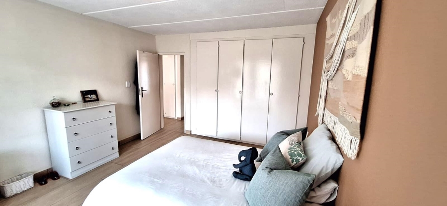 2 Bedroom Property for Sale in New Redruth Gauteng