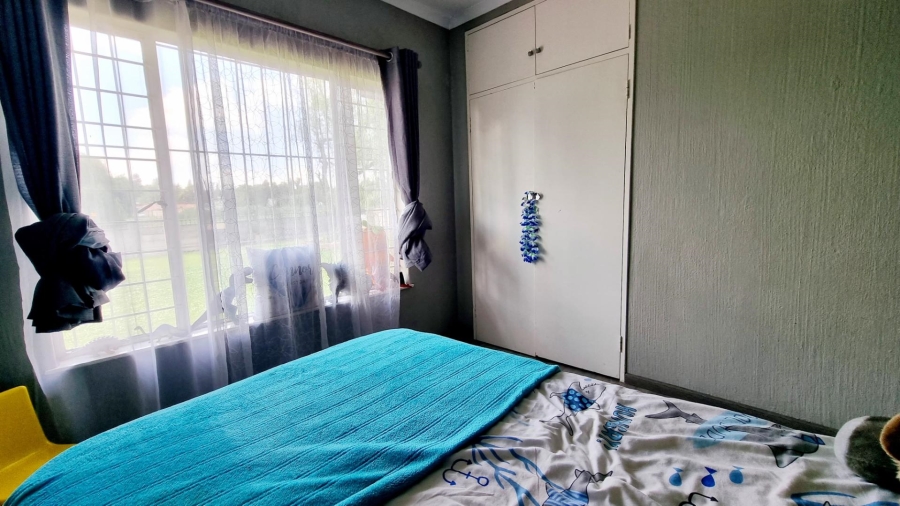 3 Bedroom Property for Sale in Brackendowns Gauteng
