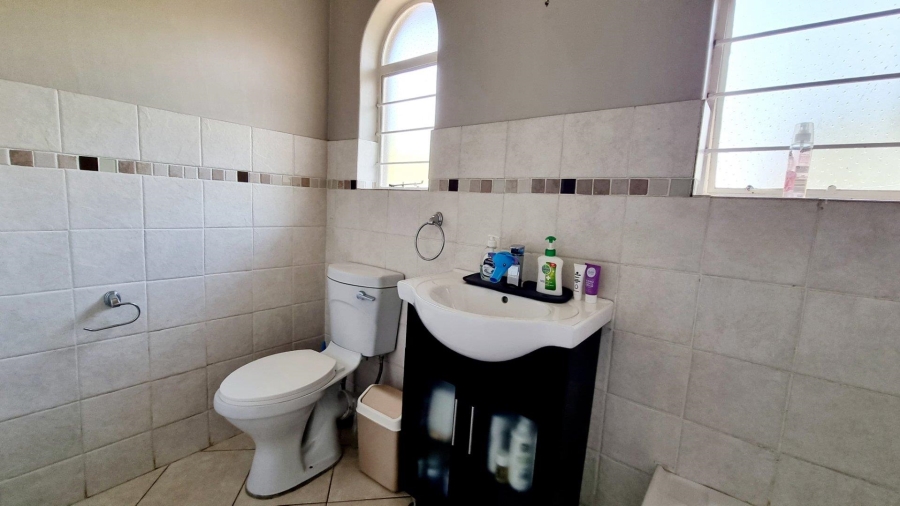 3 Bedroom Property for Sale in Brackendowns Gauteng