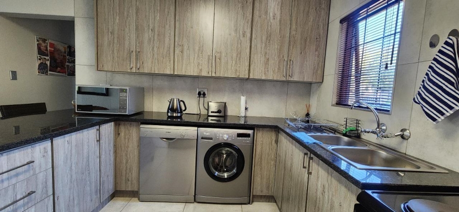 3 Bedroom Property for Sale in Verwoerdpark Gauteng