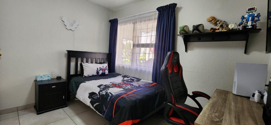 3 Bedroom Property for Sale in Verwoerdpark Gauteng