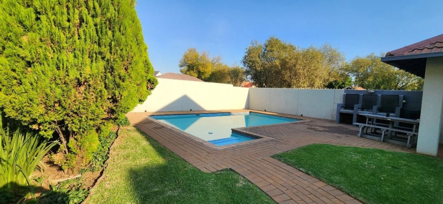 3 Bedroom Property for Sale in Verwoerdpark Gauteng
